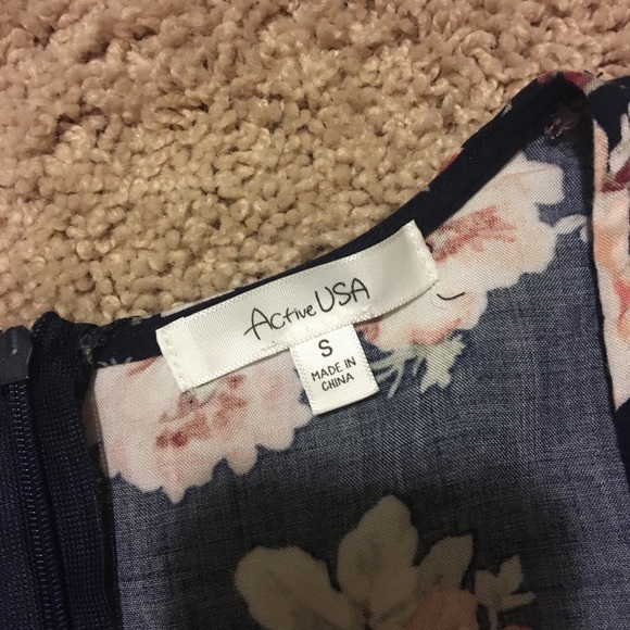 Floral Romper - Picture 2 of 2